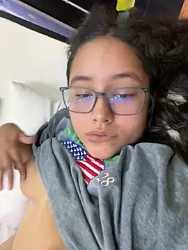 Snapshot of CurlyGirl_1 chatting on February 8, 3:42 pm CurlyGirl 1 online show from February 8, 3:42 pm