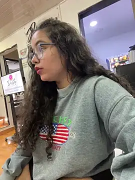 Snapshot of CurlyGirl_1 chatting on March 13, 6:34 pm CurlyGirl 1 online show from March 13, 6:34 pm