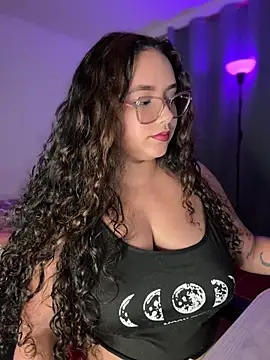 CurlyGirl 1 online show from May 18, 11:32 pm