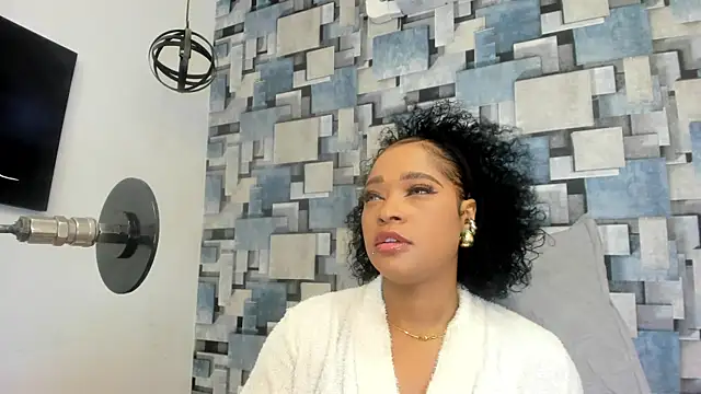 angel dthroatt online show from May 15, 12:12 pm