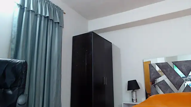 Snapshot of Frank_heaven01 chatting on January 30, 7:39 am Frank heaven01 online show from January 30, 7:39 am