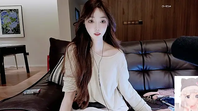 Snapshot of -Aricia- chatting on May 18, 1:06 pm -Aricia- online show from May 18, 1:06 pm