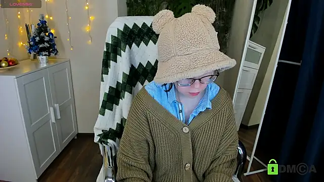 Snapshot of Melissa_Wells chatting on December 17, 9:16 pm Melissa Wells online show from December 17, 9:16 pm