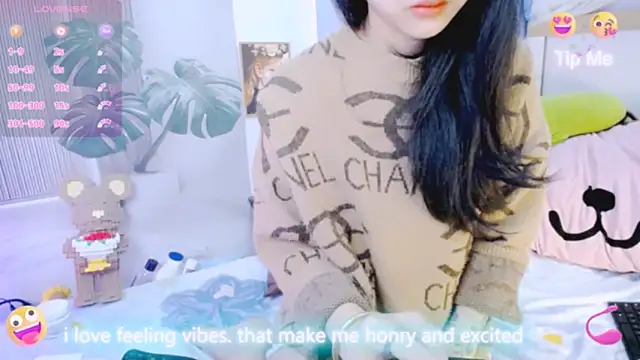 Ly   online show from February 7, 4:49 am