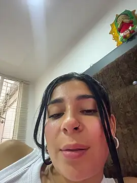 Snapshot of Meganmilk1 chatting on March 18, 3:04 pm Meganmilk1 online show from March 18, 3:04 pm