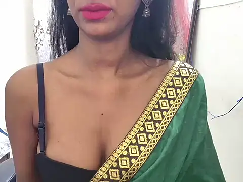 tanvi-00 online show from February 5, 5:42 pm