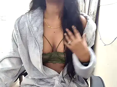 tanvi-00 online show from November 25, 6:19 pm