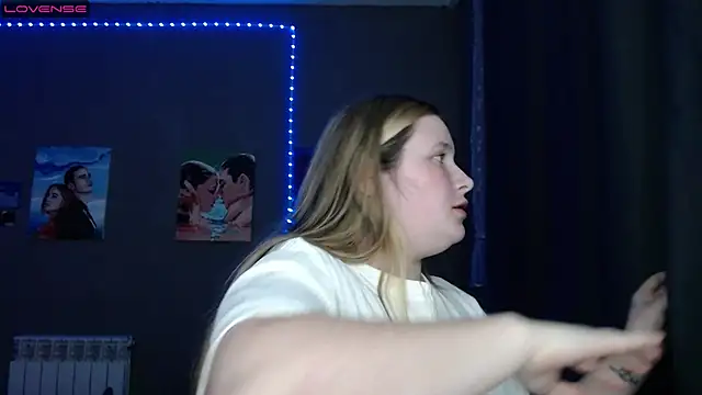 Light Luna online show from October 11, 1:42 pm