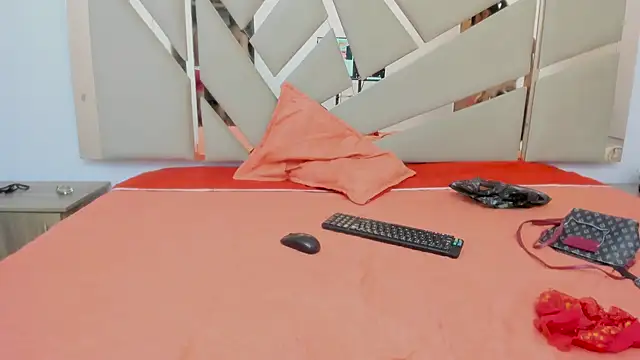 Snapshot of you_and_i9 chatting on September 12, 7:25 pm you and i9 online show from September 12, 7:25 pm