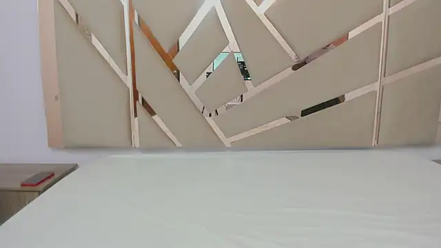 Snapshot of you_and_i9 chatting on September 18, 7:27 pm you and i9 online show from September 18, 7:27 pm