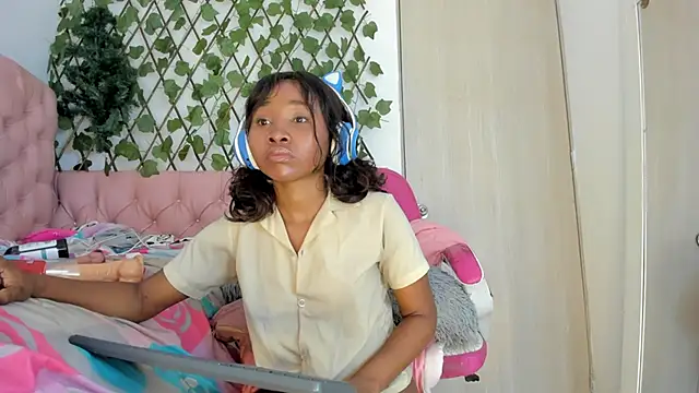 kimmysantoo online show from January 8, 10:15 am