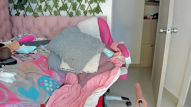 kimmysantoo online show from January 11, 6:24 am