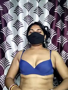 Luv Adite20 online show from February 7, 2:15 pm