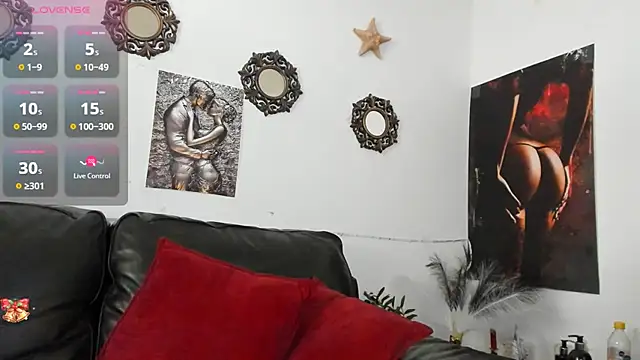 lenna  lujan05 online show from March 24, 5:40 pm