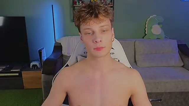 TeddyLiLboy online show from November 7, 10:10 pm