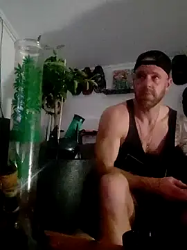 Snapshot of eltoulou chatting on January 18, 7:15 pm eltoulou online show from January 18, 7:15 pm