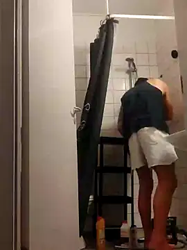 Snapshot of eltoulou chatting on January 30, 5:17 pm eltoulou online show from January 30, 5:17 pm