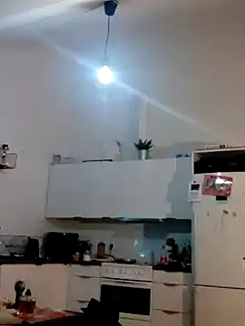 Snapshot of eltoulou chatting on February 8, 7:49 pm eltoulou online show from February 8, 7:49 pm