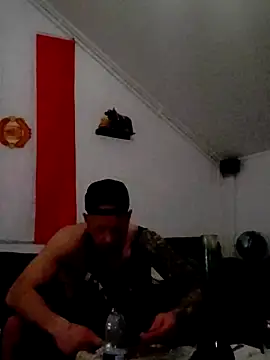 Snapshot of eltoulou chatting on March 2, 5:36 pm eltoulou online show from March 2, 5:36 pm