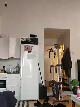 Snapshot of eltoulou chatting on March 19, 5:17 pm eltoulou online show from March 19, 5:17 pm