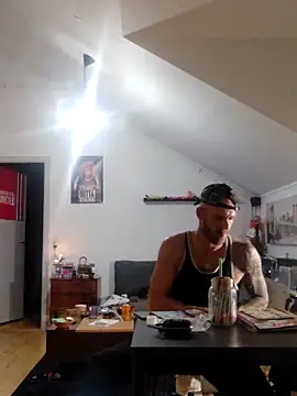 Snapshot of eltoulou chatting on October 24, 11:56 pm eltoulou online show from October 24, 11:56 pm