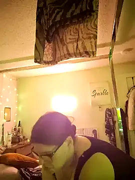 Snapshot of BeckiTooSweet chatting on December 31, 11:53 am BeckiTooSweet online show from December 31, 11:53 am