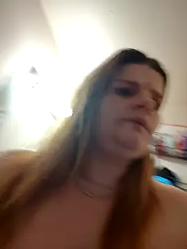 Snapshot of BeckiTooSweet chatting on January 24, 8:22 pm BeckiTooSweet online show from January 24, 8:22 pm