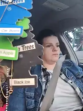 Snapshot of BeckiTooSweet chatting on January 31, 12:17 am BeckiTooSweet online show from January 31, 12:17 am