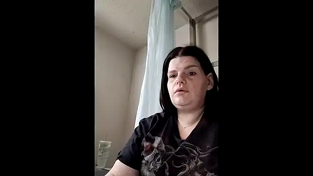 Snapshot of BeckiTooSweet chatting on October 16, 10:55 pm BeckiTooSweet online show from October 16, 10:55 pm