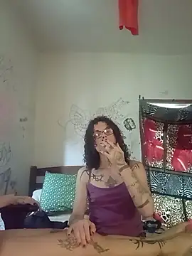 Snapshot of SuccubusTatuada chatting on October 26, 5:30 pm SuccubusTatuada online show from October 26, 5:30 pm