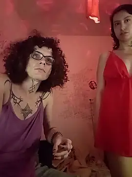 Snapshot of SuccubusTatuada chatting on November 29, 9:51 pm SuccubusTatuada online show from November 29, 9:51 pm