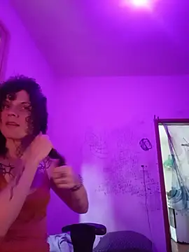 Snapshot of SuccubusTatuada chatting on February 8, 3:26 pm SuccubusTatuada online show from February 8, 3:26 pm