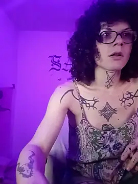 SuccubusTatuada online show from April 3, 8:01 am