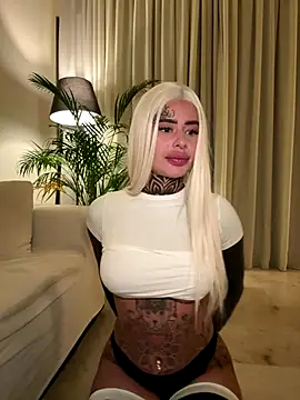 Snapshot of bambixboo chatting on October 8, 7:55 pm bambixboo online show from October 8, 7:55 pm