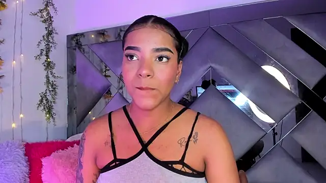 Iris hott1 online show from February 27, 1:38 am