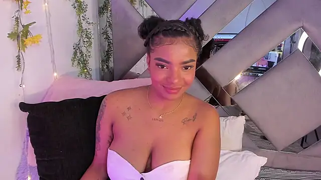 Iris hott1 online show from March 16, 7:17 pm