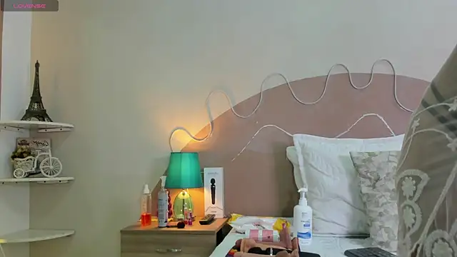 Snapshot of natasha_jurado chatting on December 20, 11:56 pm natasha jurado online show from December 20, 11:56 pm