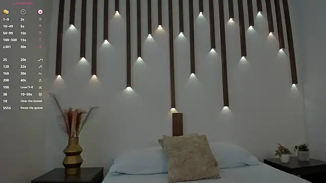 megan cooper28 online show from November 18, 7:18 pm