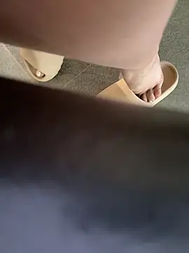 Chun Ae95 online show from January 4, 3:50 am