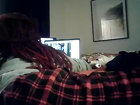 Snapshot of CaramelDipper chatting on January 23, 7:11 am CaramelDipper online show from January 23, 7:11 am