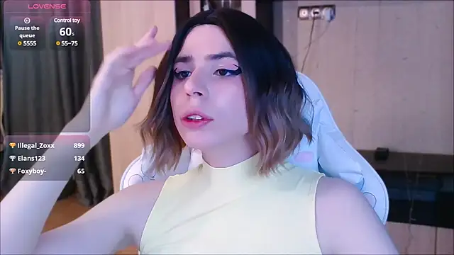 FemAlexa  online show from February 9, 5:33 pm