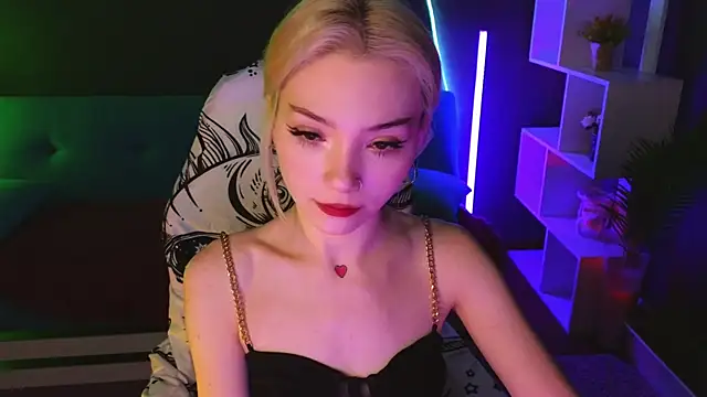 SandraBoyl online show from February 2, 1:02 am