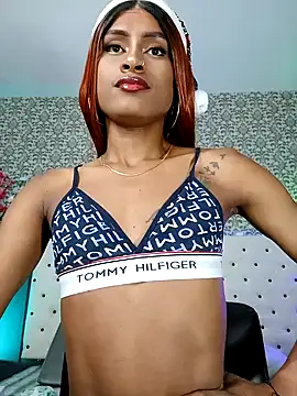 Snapshot of Elektra_Queen chatting on December 24, 1:28 pm Elektra Queen online show from December 24, 1:28 pm