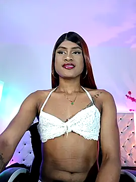 Snapshot of Elektra_Queen chatting on October 25, 12:56 pm Elektra Queen online show from October 25, 12:56 pm