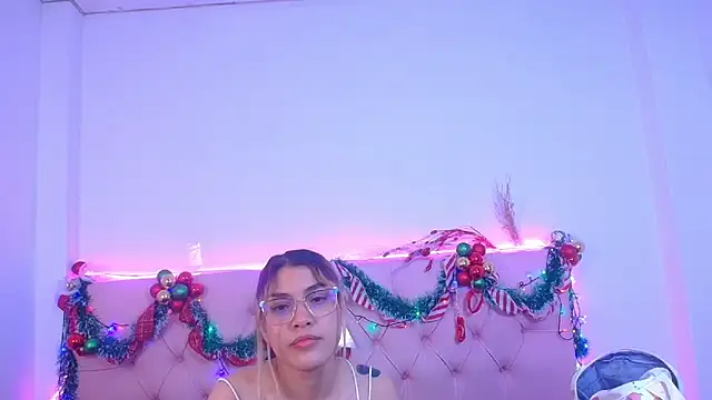 Little Cuttie  online show from December 28, 4:30 am
