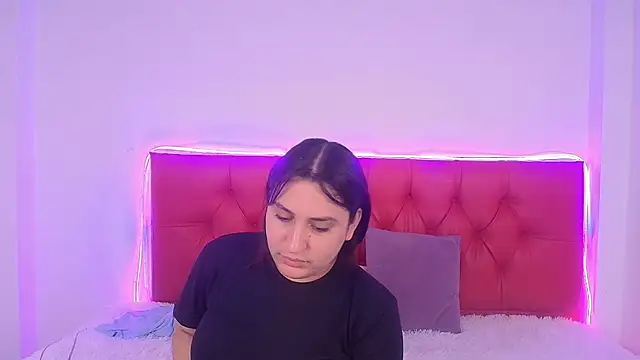 Little Cuttie  online show from March 14, 4:10 am