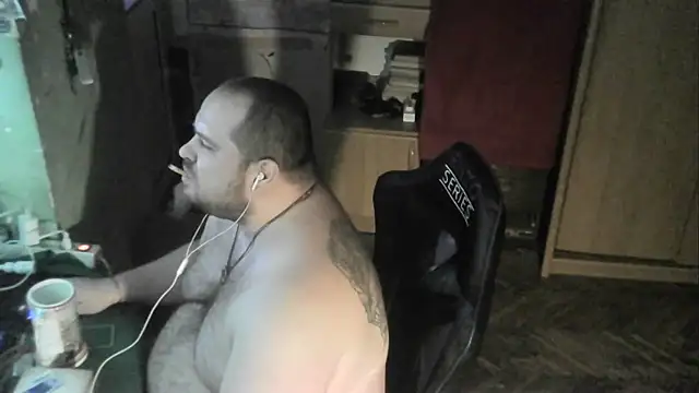 perversalus online show from March 1, 11:17 am