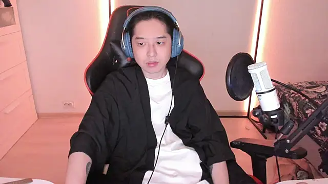 wexlee7 online show from January 12, 12:38 am