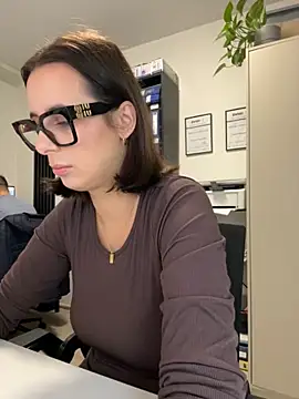 Snapshot of Hii_Lolla chatting on October 23, 6:02 am Hii Lolla online show from October 23, 6:02 am