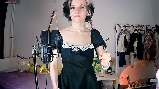 Violet Veliya online show from March 2, 5:58 pm